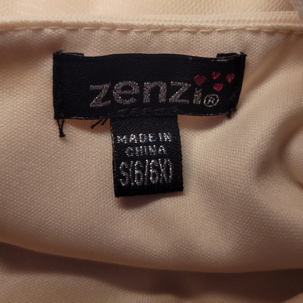 Zenzi Girls' Sleeveless‎ 3D Floral Mesh Hanky Hem Dress - Cream Size 6/6X